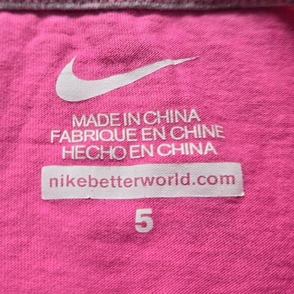 Nike Girl shirt 5T - Picture 4 of 4